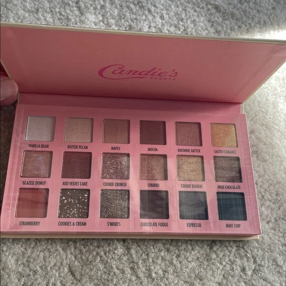 2/$20 Candie's Ice Cream Eyeshadow Palette 18 gorgeous colors! NIB - Picture 5 of 6